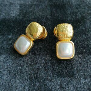Julie Vos Catalina Gold Pearl Earrings BRAND NEW